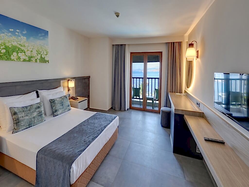 Deniz Manzaralı Standart Oda